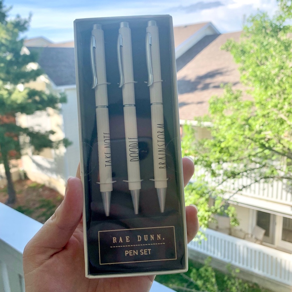 • Rae Dunn Ballpoint Pen Set •